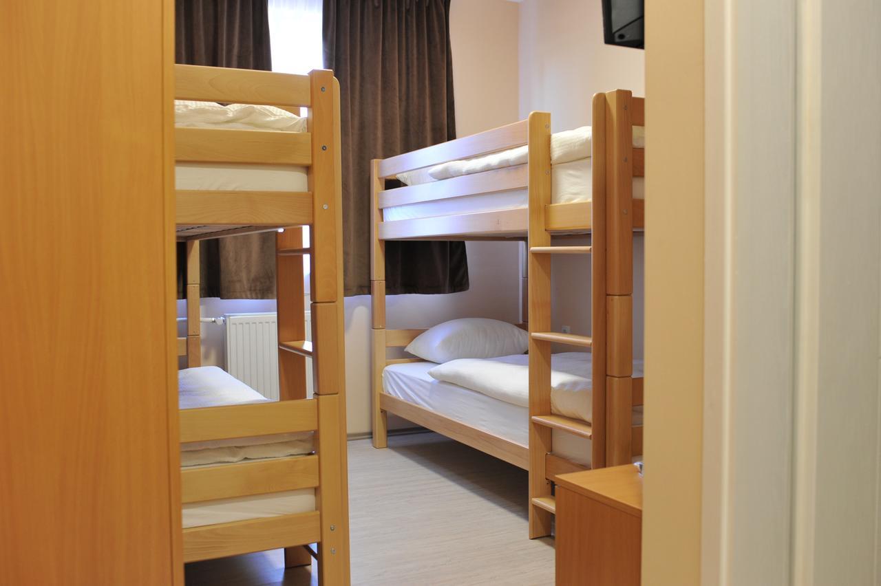 City Hostel Баня-Лука Экстерьер фото